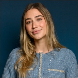 Kamilla Kowal, actrice de Heated Rivalry