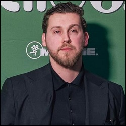 Slavic Rogozine, acteur de Heated Rivalry